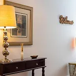 Apartament Stupendo- Two Rooms, Patio With Refreshing Pond-center-air Conditioning *